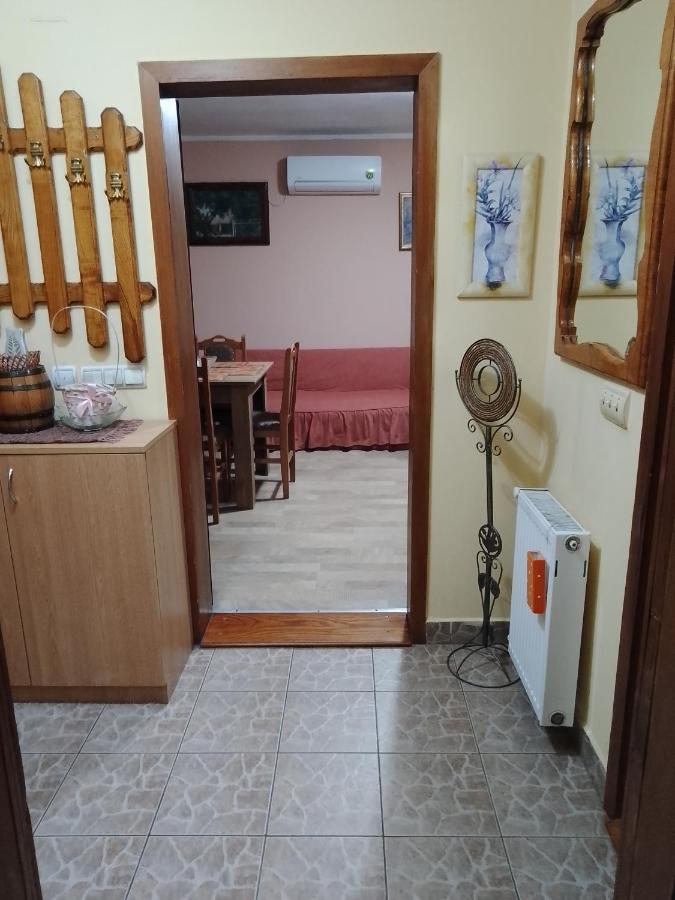 Galerija Jovanovic Topola Esterno foto